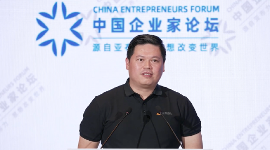 无界动力创始人张玉峰：2025年全球人形机器人产量约两万台	，真正可落地干活的商用机器人几乎空白